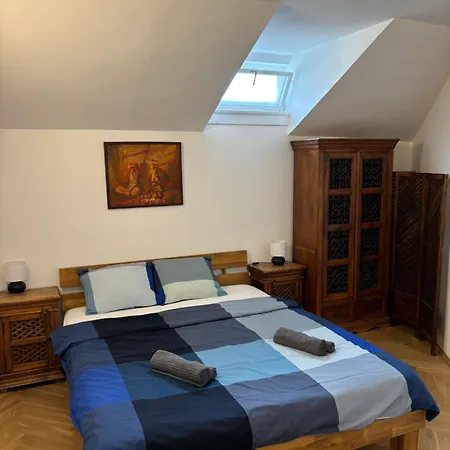 Apartman Cozy In The Centre Of *